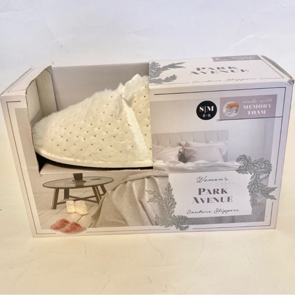Cream White Gold Soft Fur Couture Slippers Memory Foam Size 6-8 S/M Park Avenue